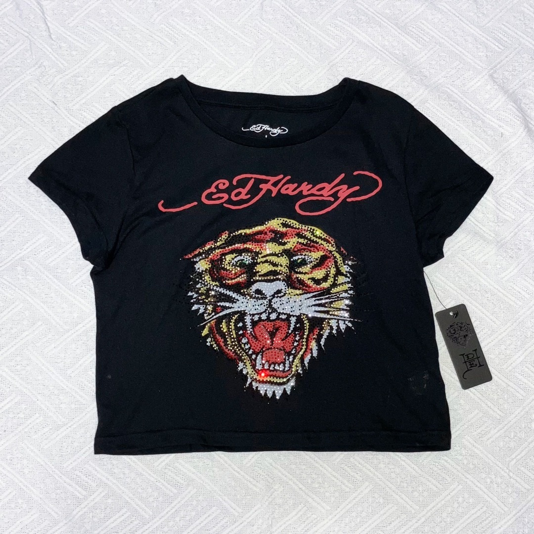 Ed Hardy(エドハーディー)の【タグ付き新品 M〜L】エドハーディー ショート丈Tシャツ レディースのトップス(Tシャツ(半袖/袖なし))の商品写真