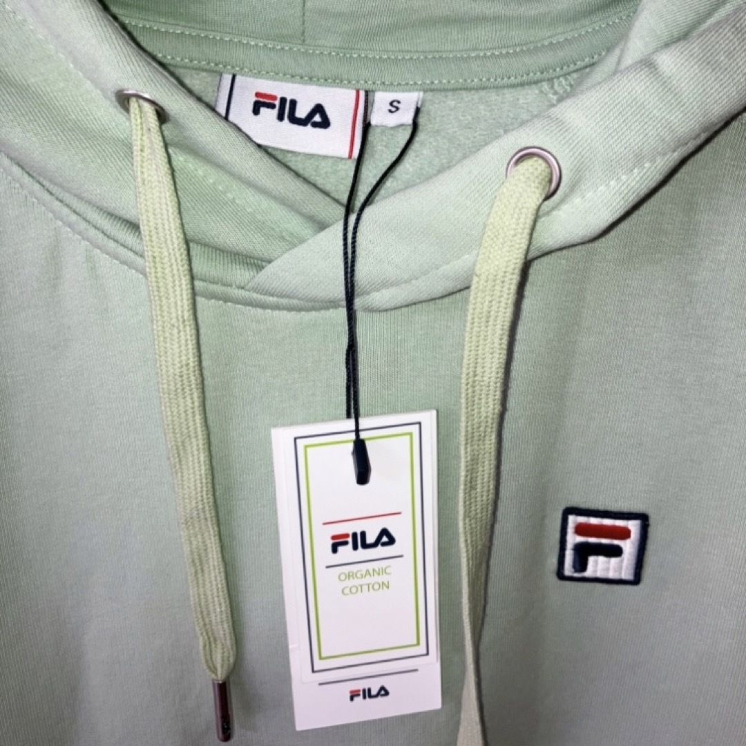 FILA(フィラ)の【タグ付き新品 S〜M】FILA 裏起毛パーカー レディースのトップス(パーカー)の商品写真