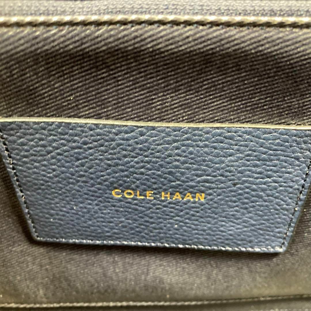 Cole Haan(コールハーン)の【美品】コールハーン オールレザー トートバッグ 金具 バイカラー ネイビー 黒 レディースのバッグ(トートバッグ)の商品写真