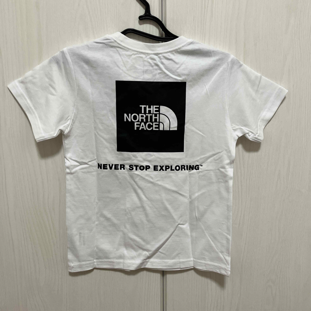 THE NORTH FACE(ザノースフェイス)のノースフェイス　バックスクエアロゴティー　130cm キッズ　130 Tシャツ　 キッズ/ベビー/マタニティのキッズ服男の子用(90cm~)(Tシャツ/カットソー)の商品写真