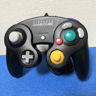 ニンテンドースイッチ(Nintendo Switch)の【難あり】ゲームキューブコントローラー　後期型　ブラック(その他)