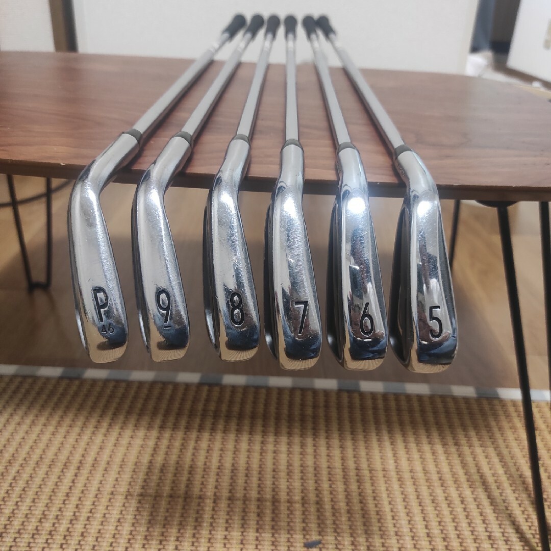 Titleist(タイトリスト)のタイトリスト T100 AMT S200 #5-pw スポーツ/アウトドアのゴルフ(クラブ)の商品写真