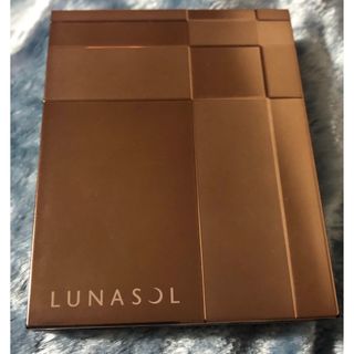 ルナソル(LUNASOL)のルナソル　アイシャドウ　ベージュ系　美品　値下げ　(アイシャドウ)