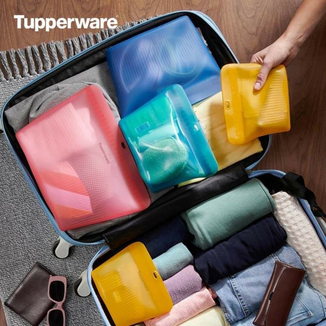 TupperwareBrands(タッパーウェア)のTupperwareシリコンバッグMサイズ インテリア/住まい/日用品のキッチン/食器(調理道具/製菓道具)の商品写真