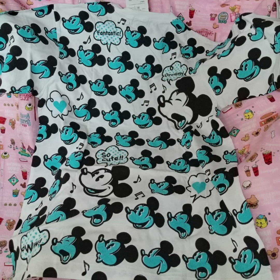 Disney(ディズニー)の値下！ﾌﾟﾛﾌ&商品説明必読◆TDR購入◆ﾐｯｷｰ総絵柄♪半袖Tｼｬﾂ♪ エンタメ/ホビーのコレクション(その他)の商品写真