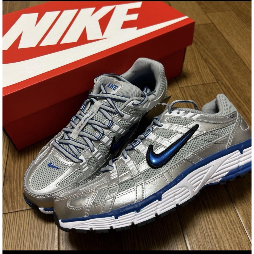 NIKE(ナイキ)の希少 ナイキ ウィメンズ P-6000 "シルバー/ブルー" 25cm レディースの靴/シューズ(スニーカー)の商品写真