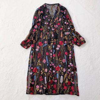 ザラ(ZARA)のZARA WOMAN 刺繍　レース　花柄　ワンピース　タッセル　ブラック　S相当(ロングワンピース/マキシワンピース)