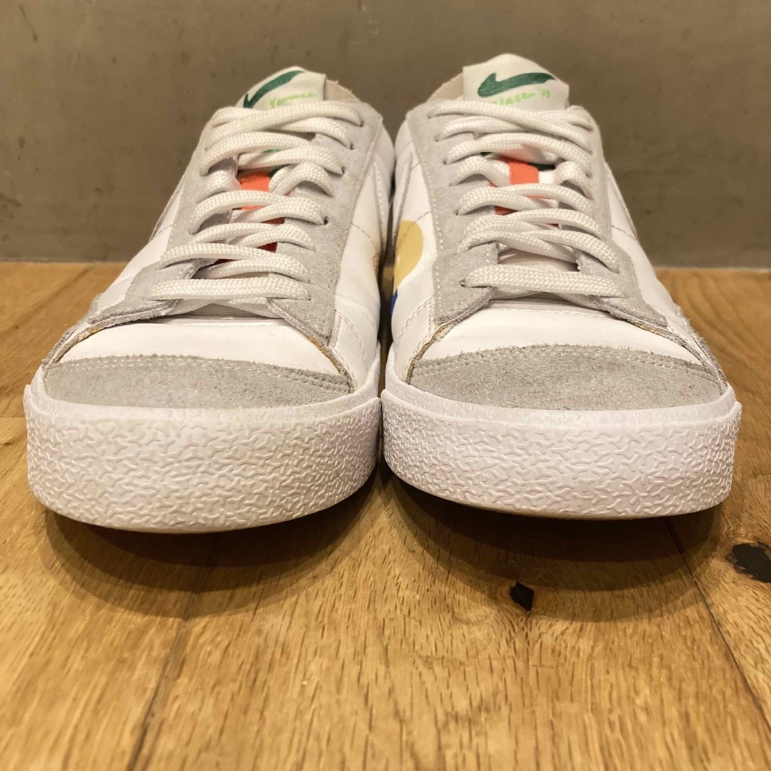 NIKE(ナイキ)のNike Blazer Low 77 Flyleather スニーカー　メンズ メンズの靴/シューズ(スニーカー)の商品写真