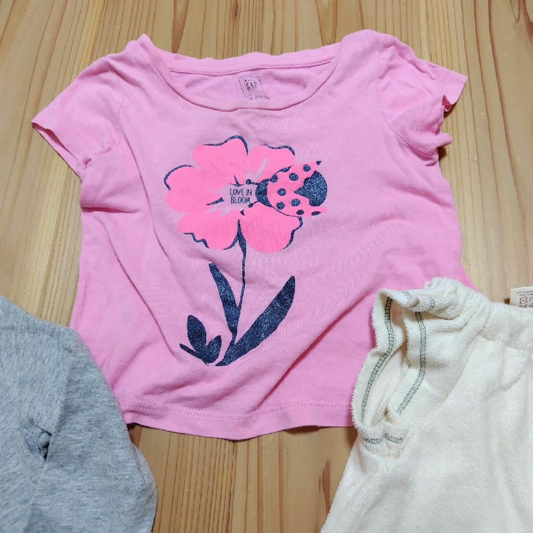 babyGAP(ベビーギャップ)の12-18monthsベビー服セット ベビーギャップ ピープルツリー キッズ/ベビー/マタニティのキッズ服女の子用(90cm~)(Tシャツ/カットソー)の商品写真