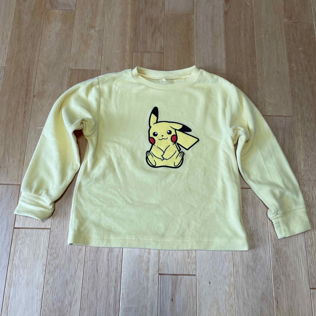 GU(ジーユー)のＧＵ　ポケモン　ピカチュウ  フリース　ルームウェア　140 キッズ/ベビー/マタニティのキッズ服男の子用(90cm~)(パジャマ)の商品写真