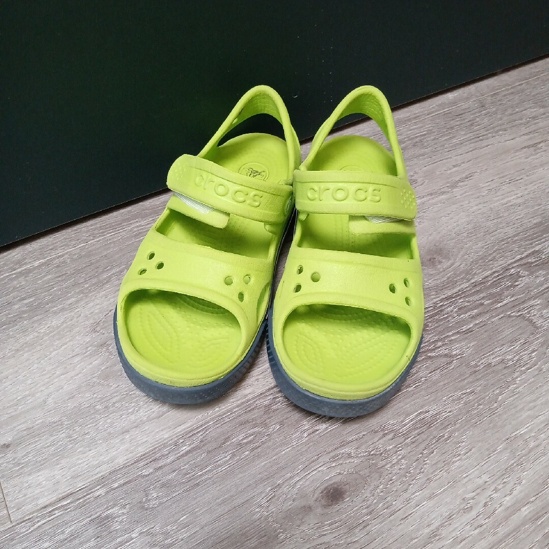 crocs(クロックス)のクロックス　サンダル　c12 キッズ/ベビー/マタニティのキッズ靴/シューズ(15cm~)(サンダル)の商品写真