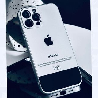 クラシックデザイン シルバー りんご　iPhone13Pro ケース