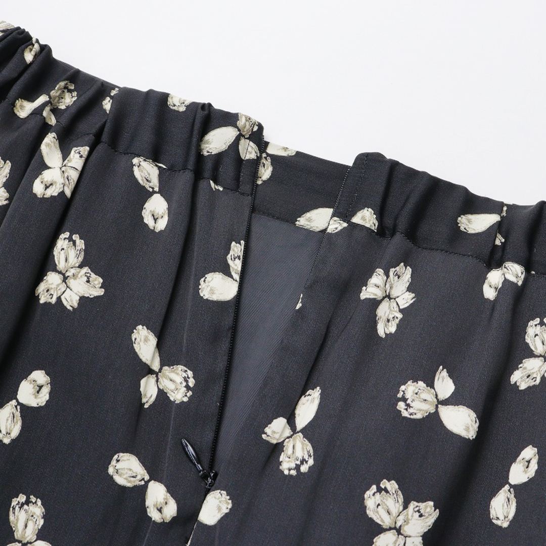 2020AW マイカアンドディール MICA & DEAL flower print skirt﻿ フラワープリントスカート /ブラック ボトムス フレア 【2400013811385】 レディースのスカート(ロングスカート)の商品写真