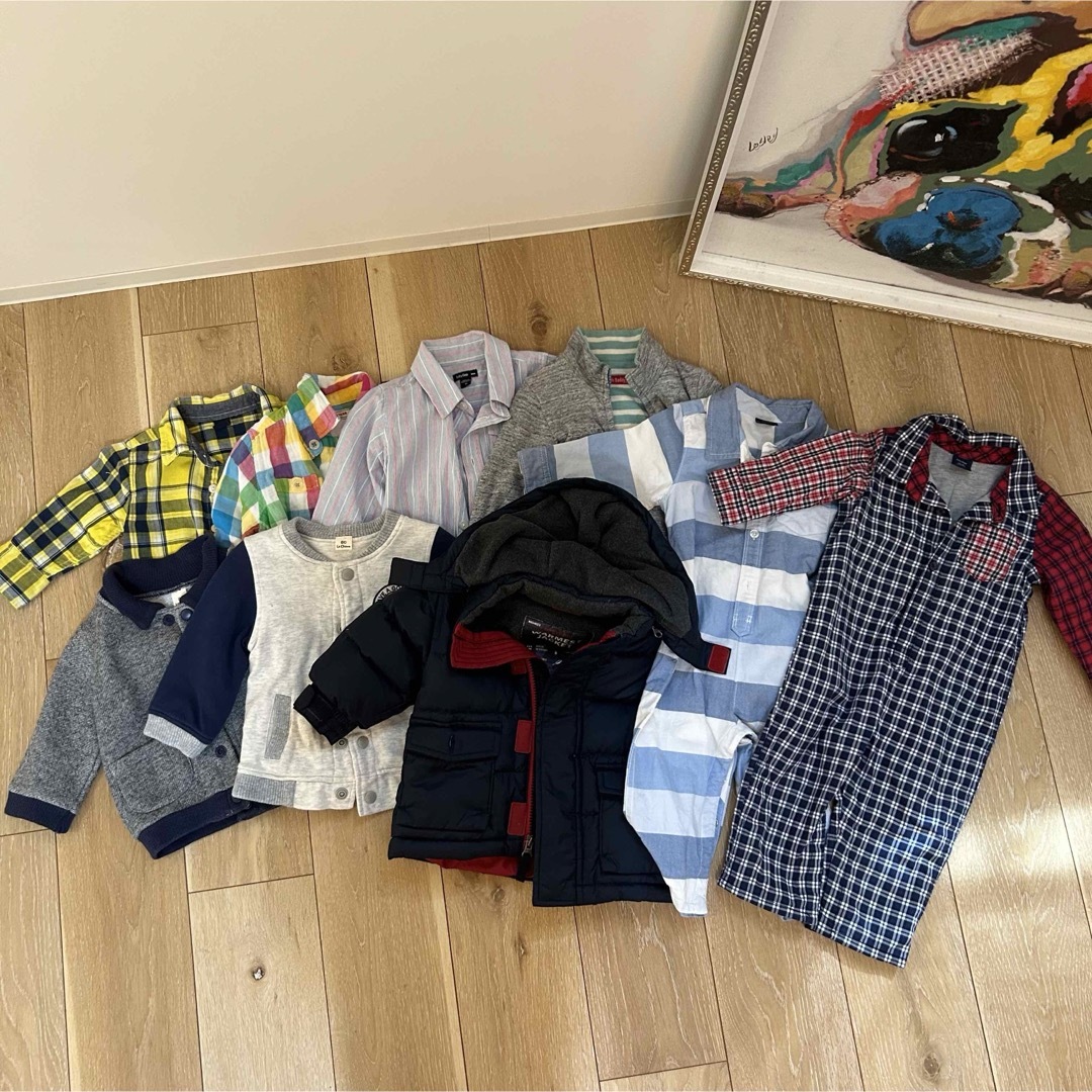 babyGAP(ベビーギャップ)の９着セット　男の子　80サイズ　シャツ　アウター　ダウン　ロンパース キッズ/ベビー/マタニティのベビー服(~85cm)(シャツ/カットソー)の商品写真