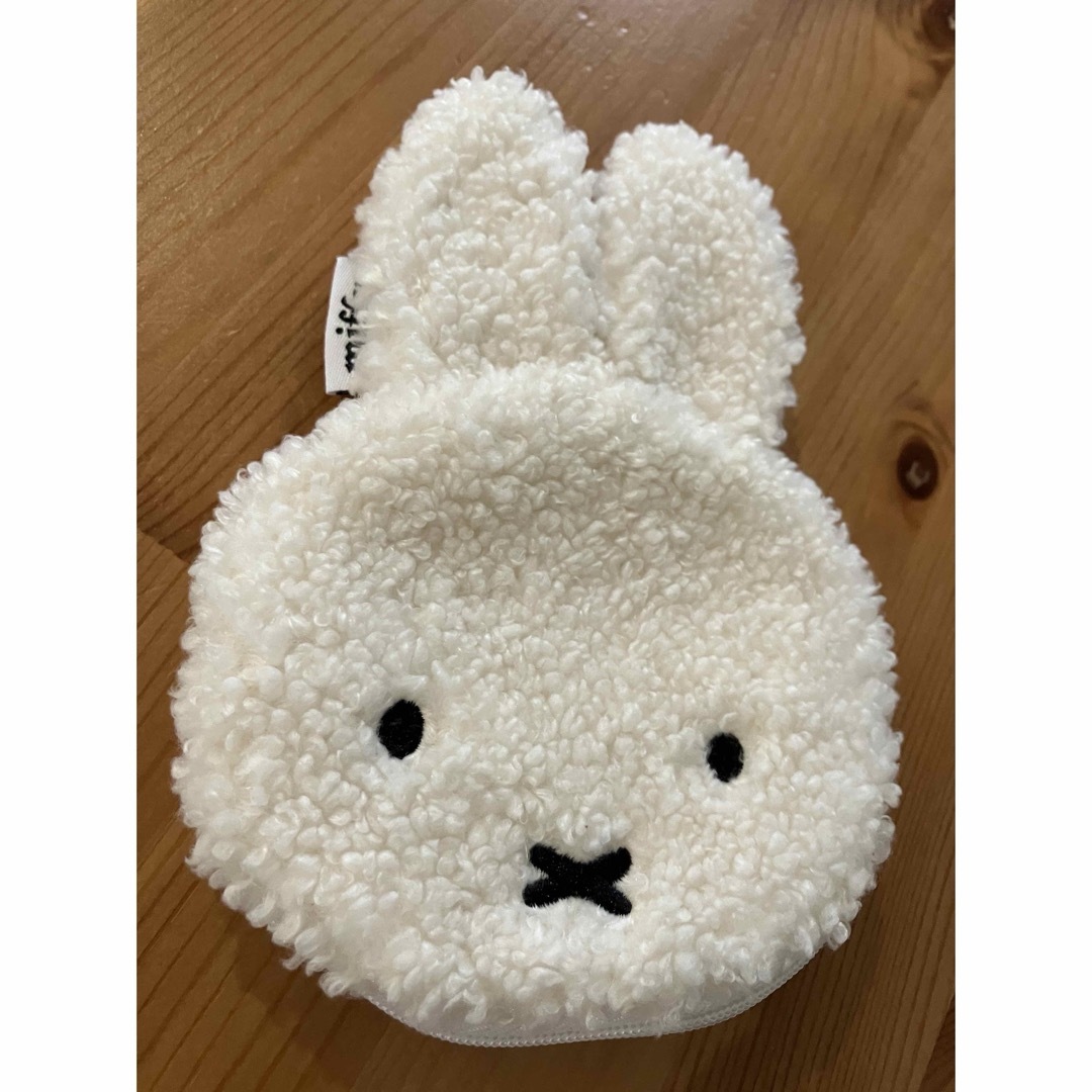 miffy(ミッフィー)のミッフィー　ポーチ　モロゾフ レディースのファッション小物(ポーチ)の商品写真