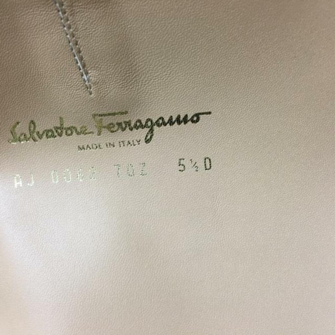 Salvatore Ferragamo(サルヴァトーレフェラガモ)のSalvatoreFerragamo(サルバトーレフェラガモ) ロングブーツ 5 1/2D レディース - 黒 レザー レディースの靴/シューズ(ブーツ)の商品写真