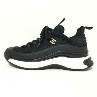 CHANEL(シャネル) スニーカー 38 レディース - G35617 黒 マトラッセエンボスソール 化学繊維×レザー×スエード