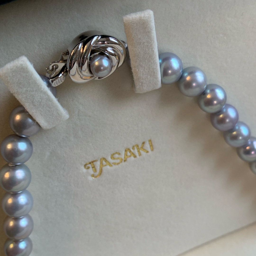 TASAKI(タサキ)の美品　田崎真珠　葬祭用　8㎜アコヤ真珠　42㎝　天然ブルーグレー レディースのアクセサリー(ネックレス)の商品写真