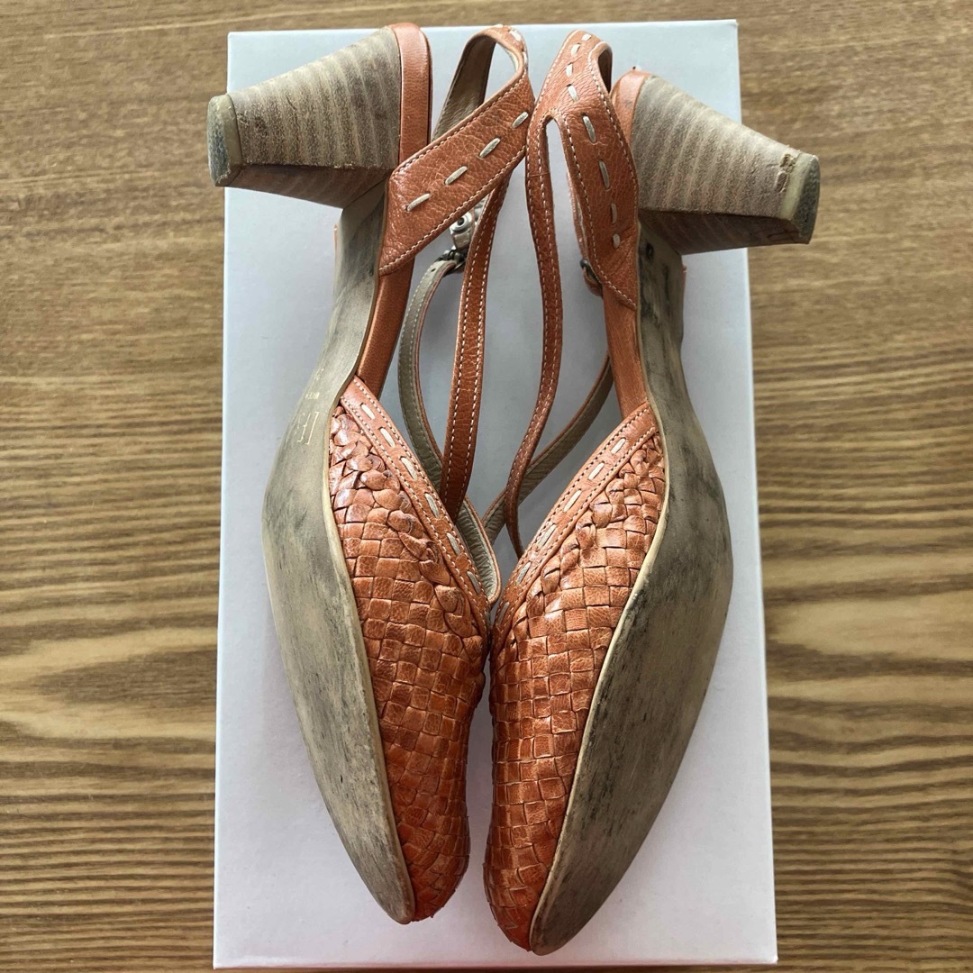 Facil オレンジ レザー サンダル レディースの靴/シューズ(サンダル)の商品写真