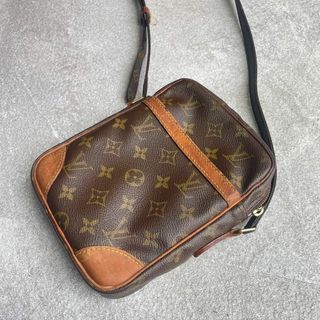 LOUIS VUITTON バッグ ショルダーバッグ ダヌーブ モノグラム