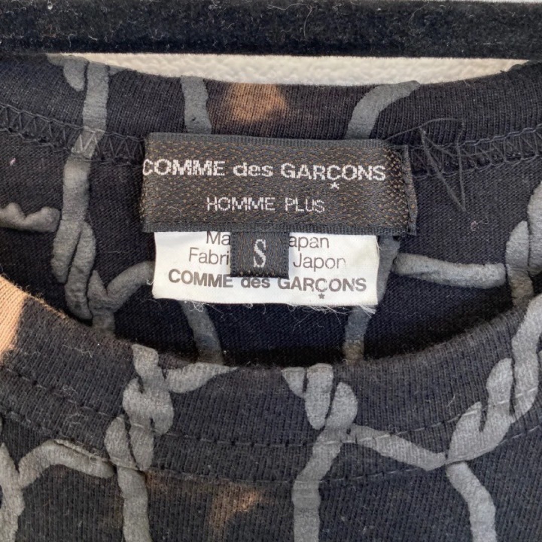 COMME des GARCONS(コムデギャルソン)のコムデギャルソン　Tシャツ　日本 メンズのトップス(Tシャツ/カットソー(半袖/袖なし))の商品写真