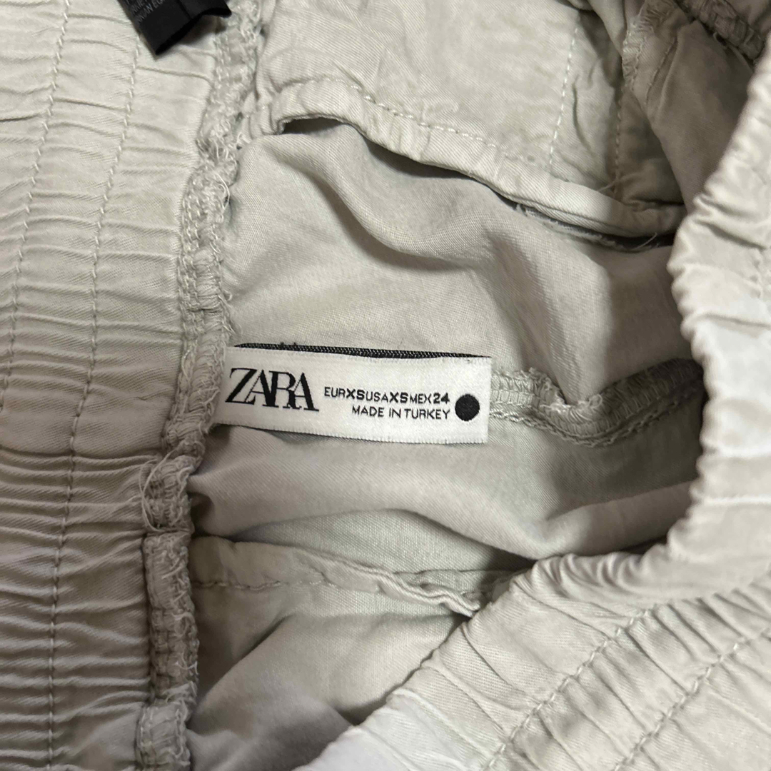 ZARA(ザラ)のZARA ジョガーパンツ　XS レディースのパンツ(カジュアルパンツ)の商品写真