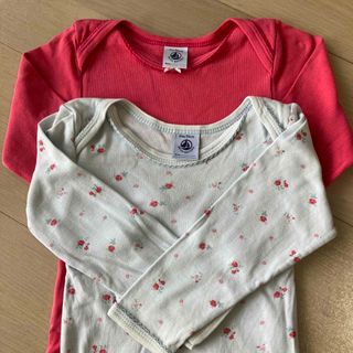 プチバトー(PETIT BATEAU)のPETIT BATEAU 長袖　ロンパース　2着セット(ロンパース)