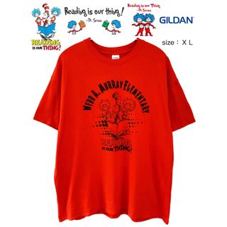 ギルタン(GILDAN)のThe Cat in the Hat　全米読書デー　Tシャツ　XL　赤　US古着(Tシャツ/カットソー(半袖/袖なし))