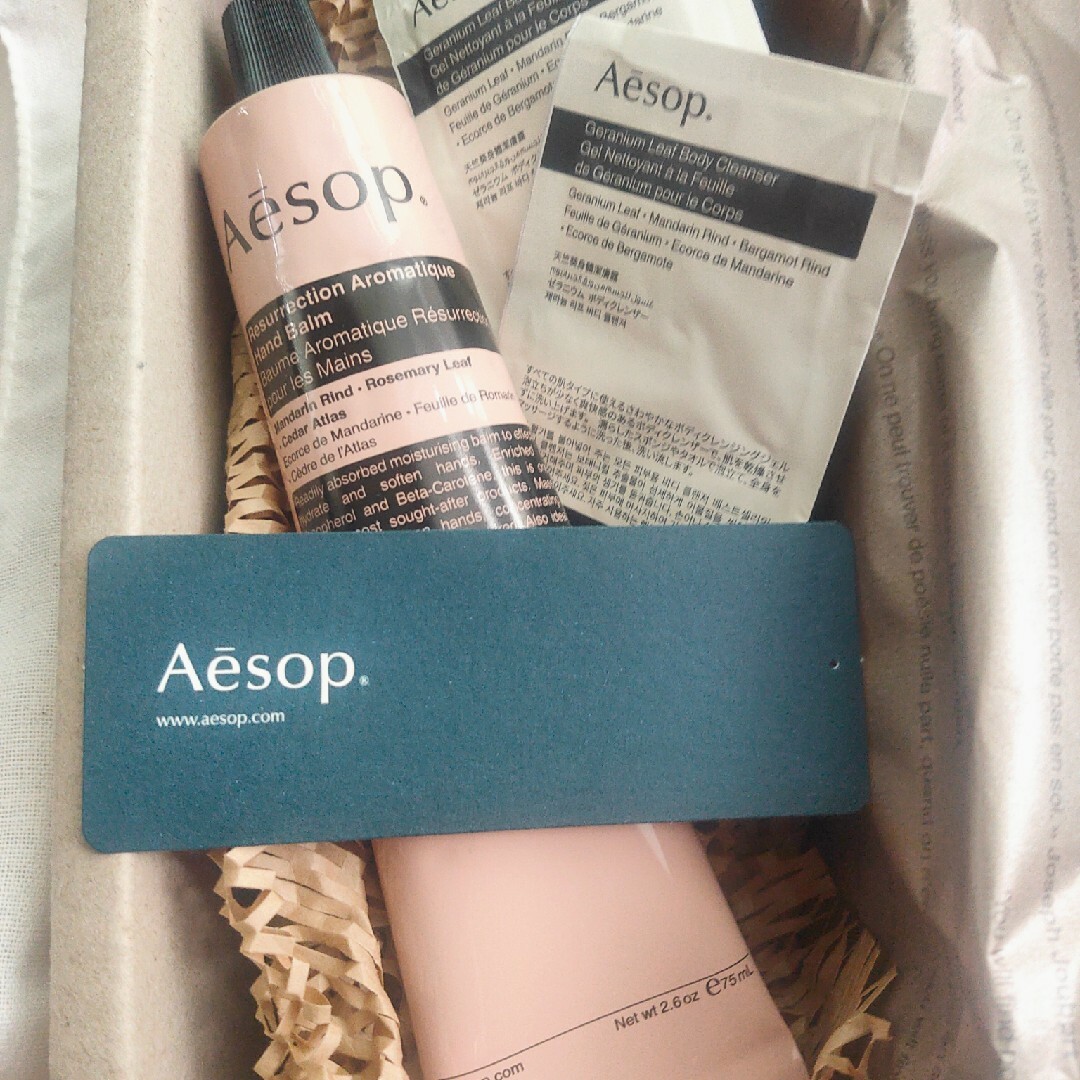 Aesop(イソップ)のAesop ハンドクリーム ギフトボックス コスメ/美容のボディケア(ハンドクリーム)の商品写真