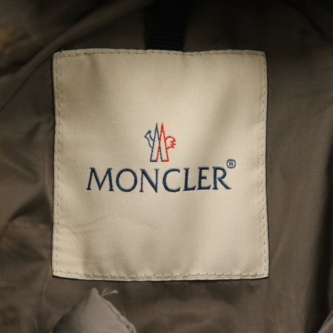 MONCLER(モンクレール)のMONCLER モンクレール JOHAFUR GIUBBOTTO ダウンコート シルバー 1209346328 レディースのジャケット/アウター(その他)の商品写真