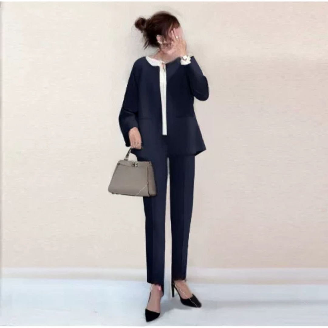 S グレーベージュ ノーカラー パンツスーツ フォーマル ママ服 シンプル 韓国 レディースのフォーマル/ドレス(スーツ)の商品写真
