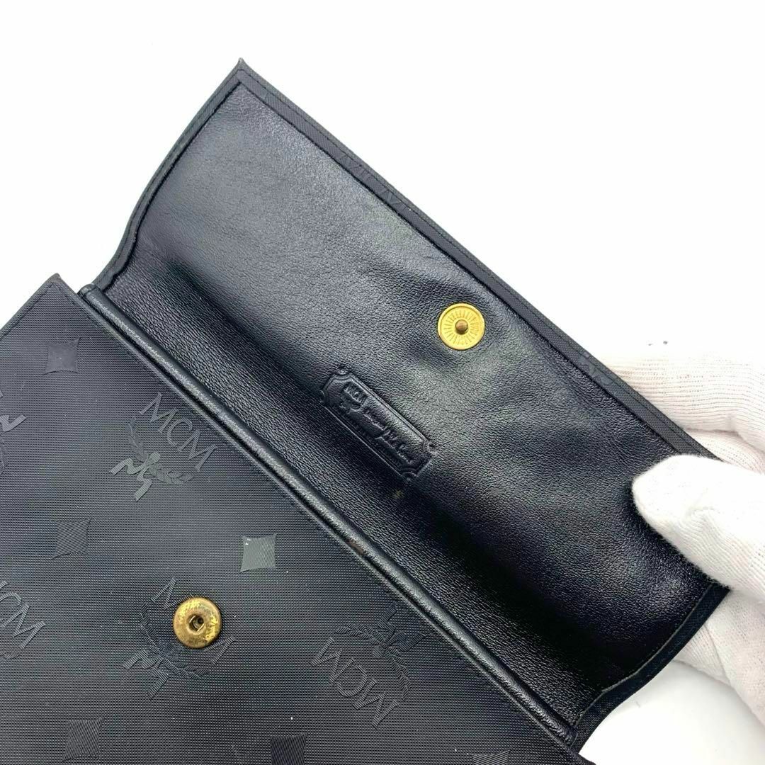 MCM(エムシーエム)の美品　エムシーエム　MCM 長財布　折り財布　ナイロン　ロゴプリント　黒 レディースのファッション小物(財布)の商品写真