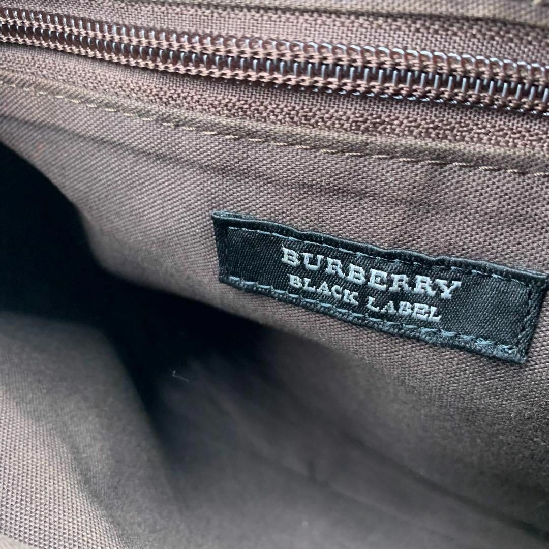 BURBERRY BLACK LABEL(バーバリーブラックレーベル)のバーバリーブラックレーベル ボディー バッグ サコッシュ ナイロン　レザー メンズのバッグ(ウエストポーチ)の商品写真