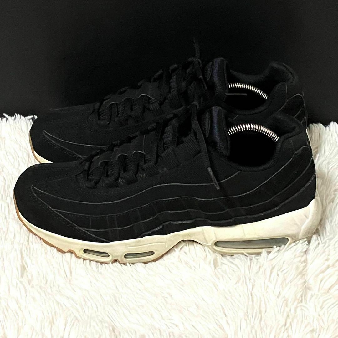 NIKE(ナイキ)のナイキ　スニーカー　ブラック　26.5 AIR MAX 95 エアーマックス95 レディースの靴/シューズ(スニーカー)の商品写真