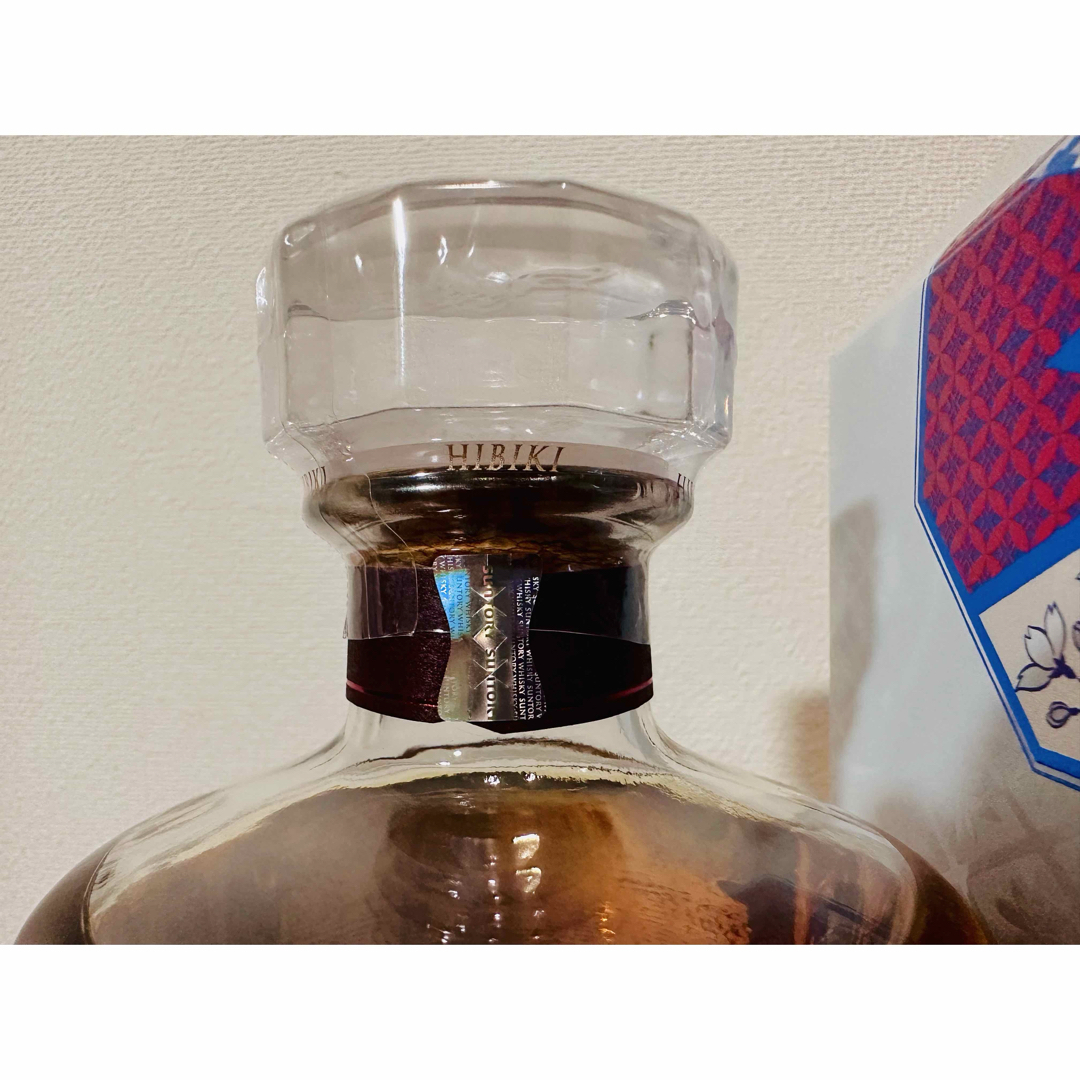 サントリー(サントリー)の響 ブロッサム ハーモニー 2022 食品/飲料/酒の酒(ウイスキー)の商品写真