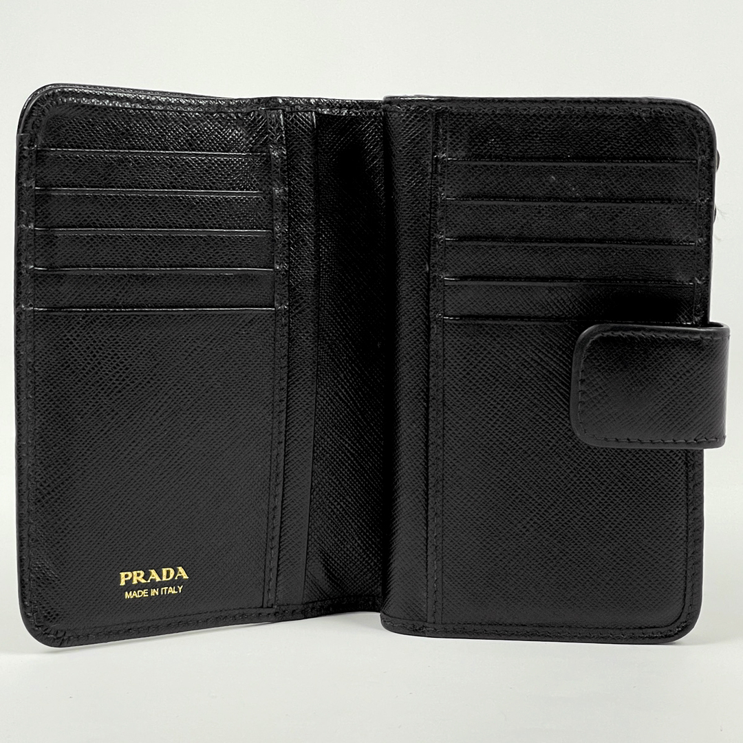 PRADA(プラダ)のプラダ ロゴ 二つ折り 財布 レディース 【中古】 レディースのファッション小物(財布)の商品写真