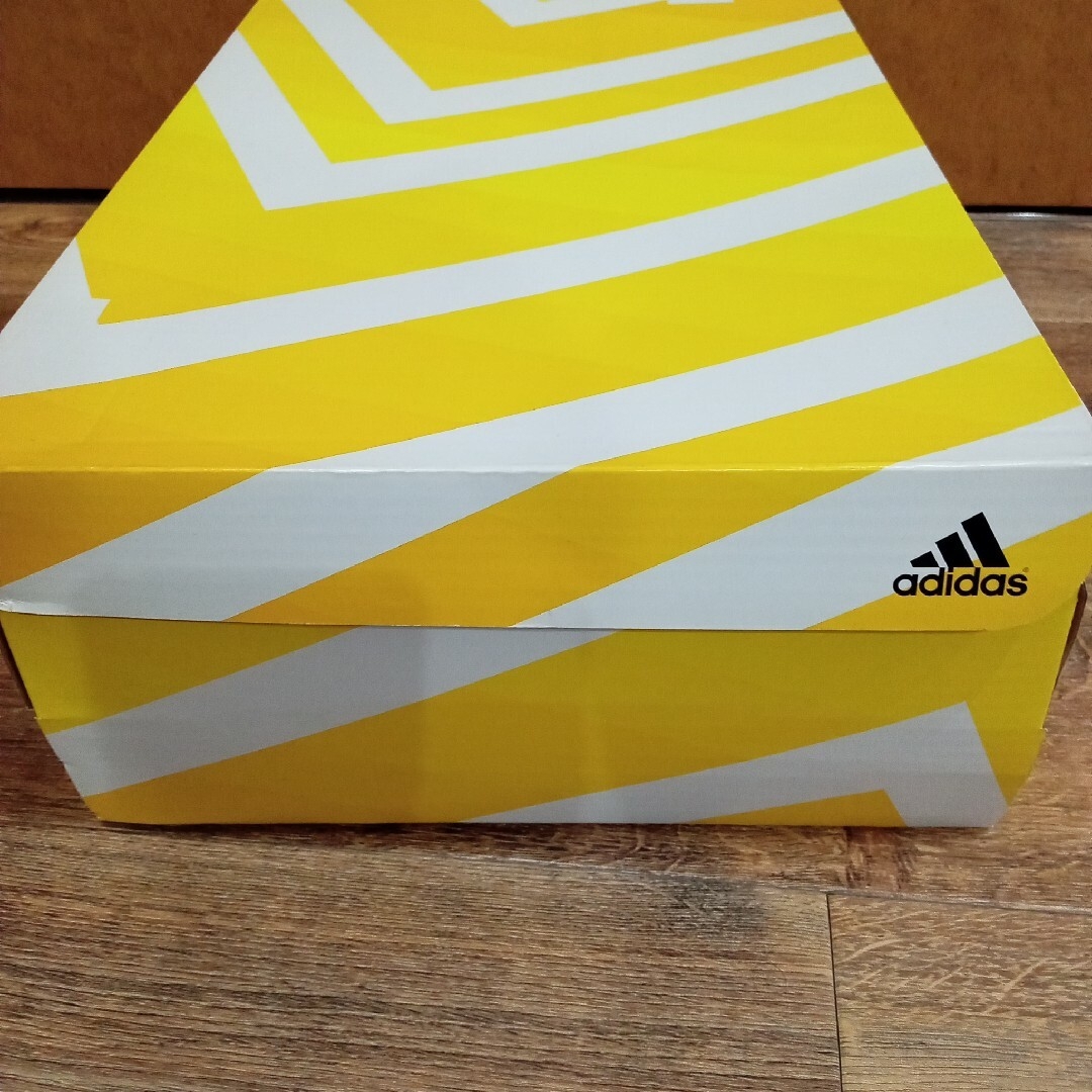 adidas(アディダス)のadidasアディダスウルトラブーストBA8849グレー メンズの靴/シューズ(スニーカー)の商品写真