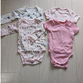 ユニクロ(UNIQLO)のユニクロ　肌着4枚セット　70cm(肌着/下着)