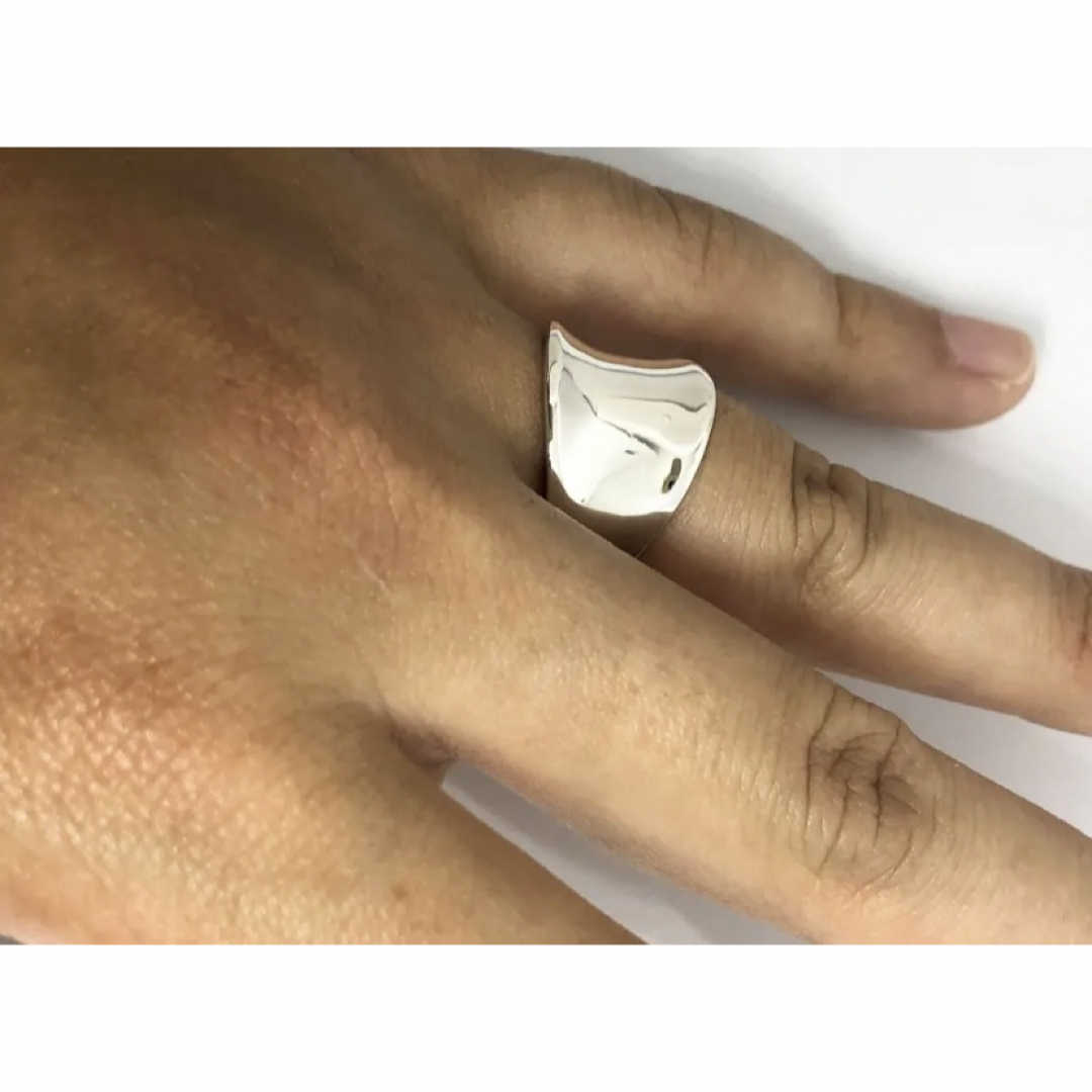シルバーリング逆甲丸プレーン反り返った指輪ワイド幅広 silver92516号つ メンズのアクセサリー(リング(指輪))の商品写真