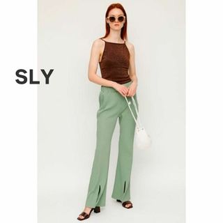 スライ(SLY)のSLYスライ　パンツ　レディース　緑　グリーン　伸縮性　リブ　フレア　ワイド(カジュアルパンツ)