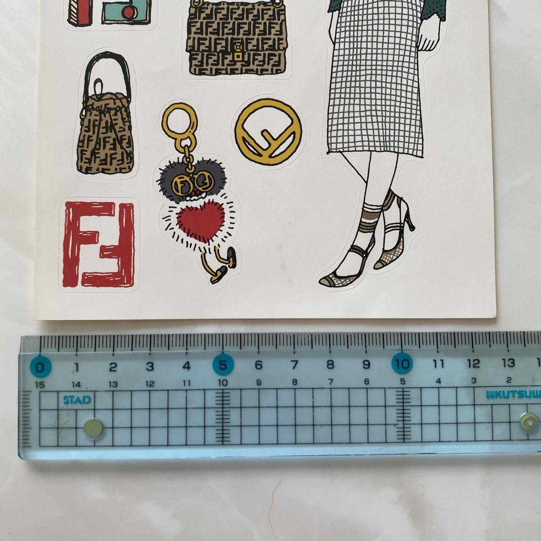 FENDI(フェンディ)のFENDI フェンディ　ステッカー　シール ハンドメイドの文具/ステーショナリー(しおり/ステッカー)の商品写真