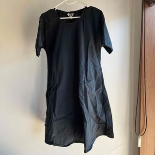 ユニクロ(UNIQLO)のワンピース　黒　120(ワンピース)