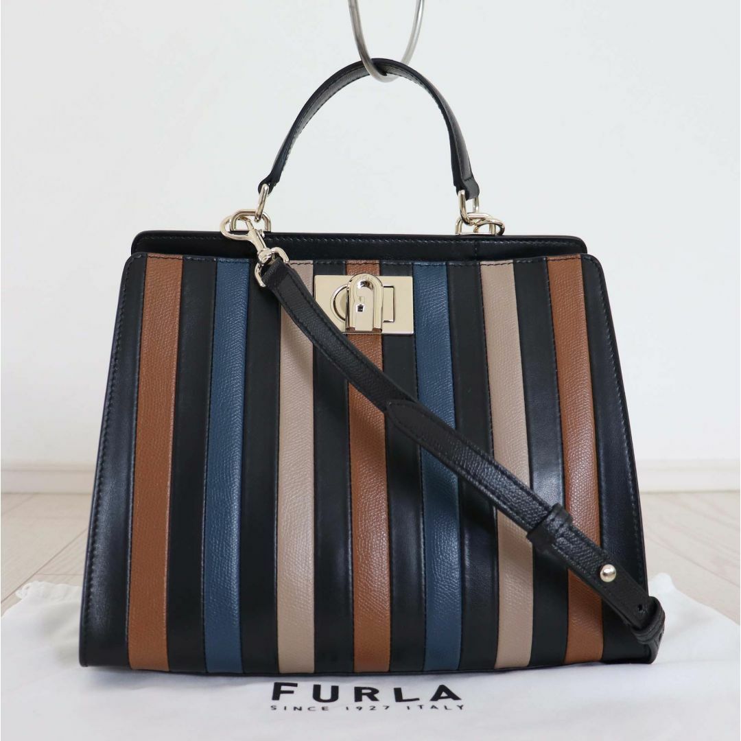 Furla(フルラ)のFURLA フルラ 1927 マルチカラー 切替 ストライプ レザー バッグ レディースのバッグ(ショルダーバッグ)の商品写真