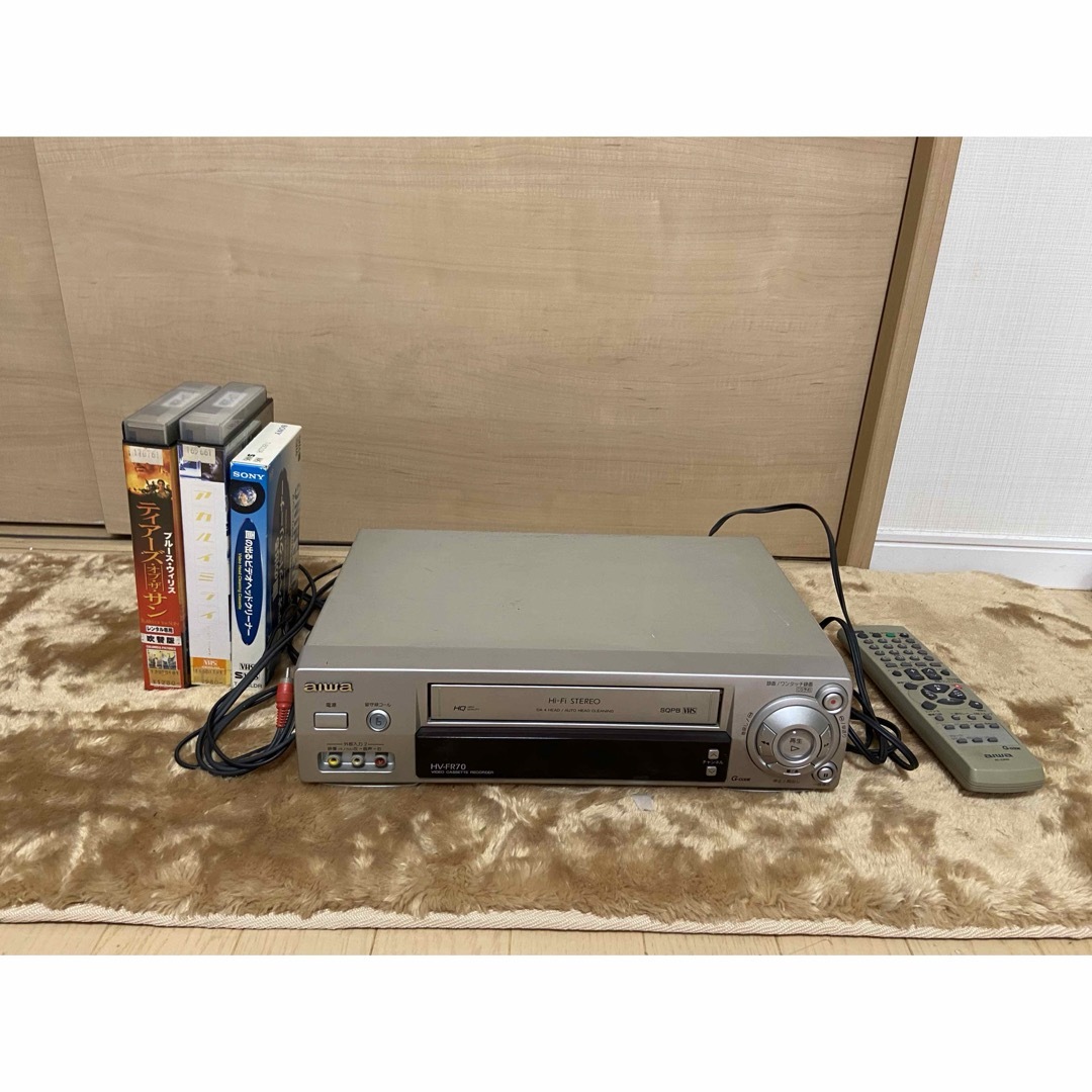 aiwa(アイワ)のaiwa HV-FR70　VHSビデオデッキ　正常動作品　おまけつき スマホ/家電/カメラのテレビ/映像機器(その他)の商品写真