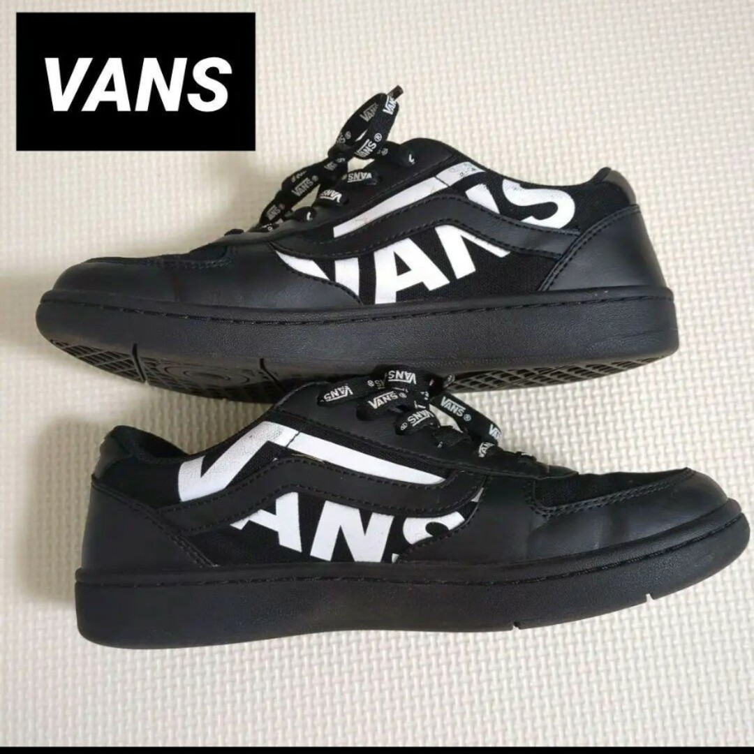 VANS(ヴァンズ)の【GW中のみ】VANSロゴローカットスニーカーV4410 レディースの靴/シューズ(スニーカー)の商品写真