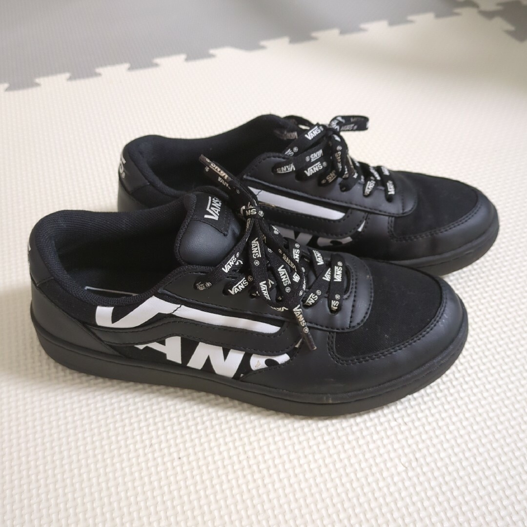 VANS(ヴァンズ)の【GW中のみ】VANSロゴローカットスニーカーV4410 レディースの靴/シューズ(スニーカー)の商品写真