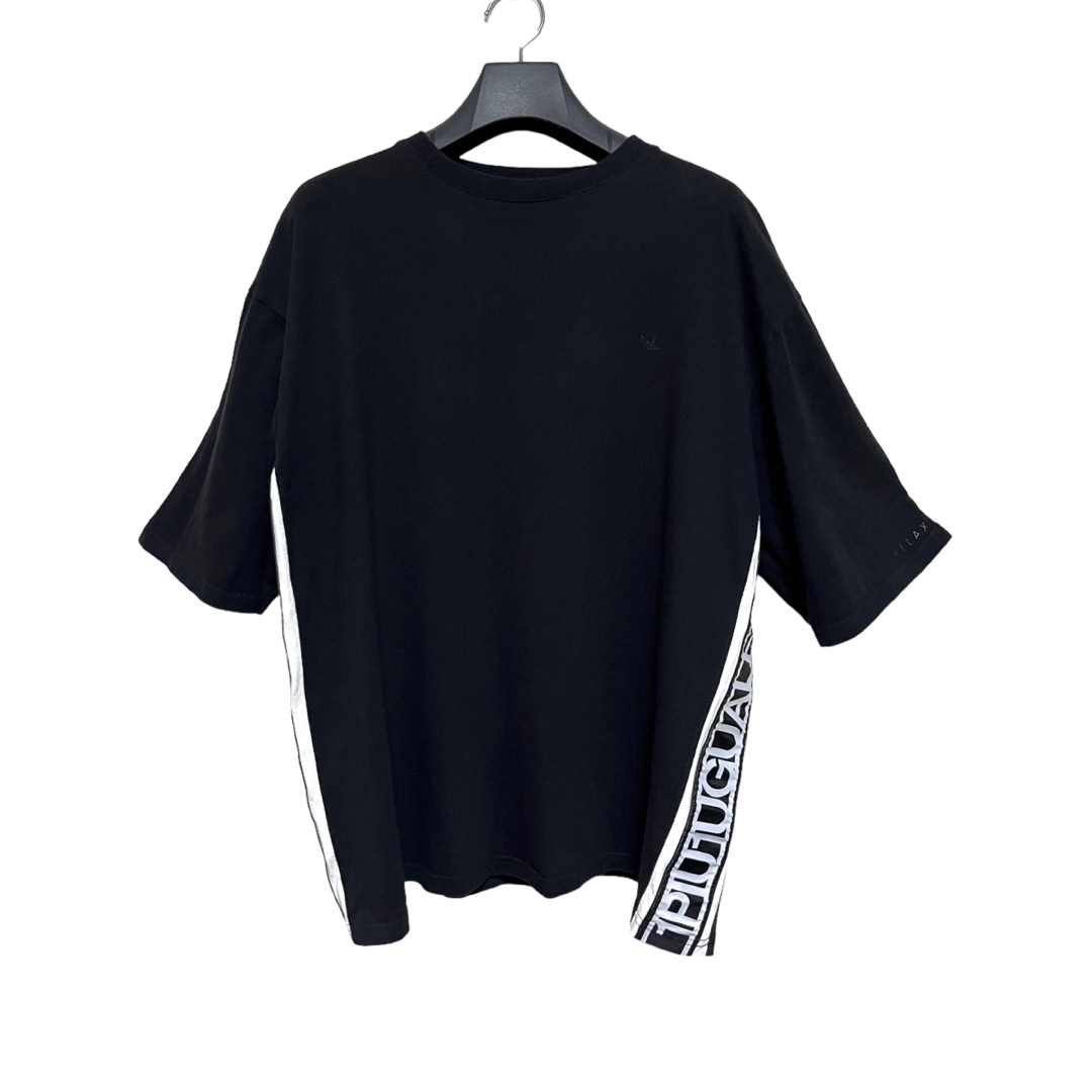 1piu1uguale3(ウノピゥウノウグァーレトレ)の匿名発送　ウノピュウウノウグァーレトレ　サイドラインロゴカットソー　サイズM メンズのトップス(Tシャツ/カットソー(半袖/袖なし))の商品写真