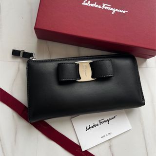 Salvatore Ferragamo - 334 美品 Ferragamo サルヴァトーレフェラガモ 長財布