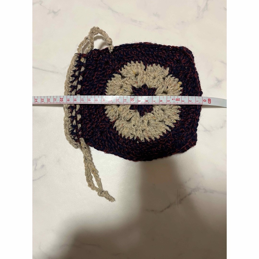 編み物　ハンドメイド　ポーチ　巾着 ハンドメイドのファッション小物(ポーチ)の商品写真