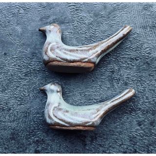 【2個セット】 益子焼 箸置き 鳥 焼き物 陶器 益子焼き ペア セット 小鳥(テーブル用品)